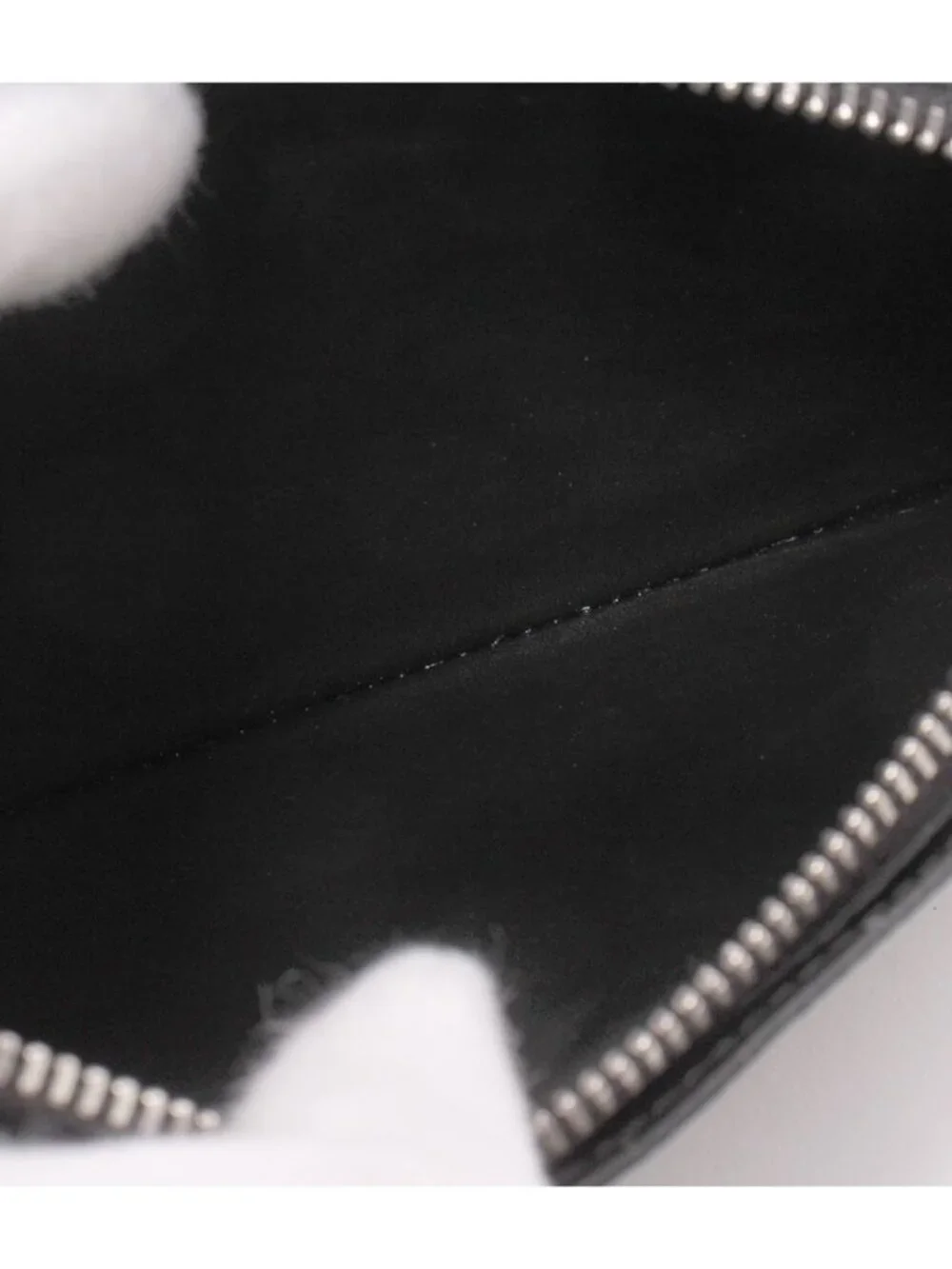 Louis Vuitton Wallet Portefeuille Brazza Taiga